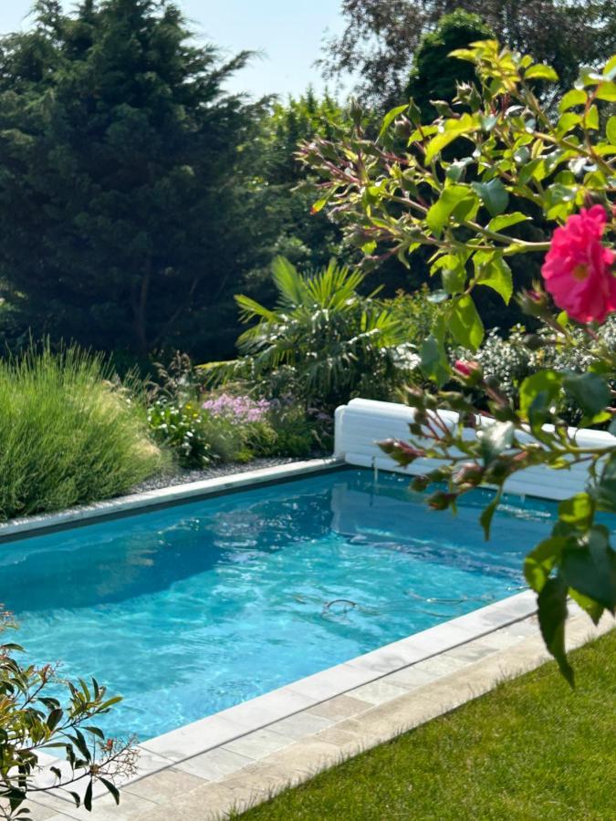 La Glycine B&B Sainte-Colombe  Exterior photo